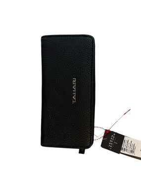 ✨NWT TAHARI Vegan Pebble Leather Black Wallet